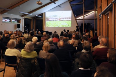 At the invitation of Ryyan Alshebl, Mayor of Ostelsheim, the Chanson Ensemble presents a live perfor